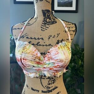 Victoria’s Secret swim bikini top, NWT.